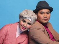 Indra Bekti yang pasalnya pernah melakukan pelecehan seksual pada pria di kamarnya hingga menjadi salah satu penyebab Dilla gugat cerai.