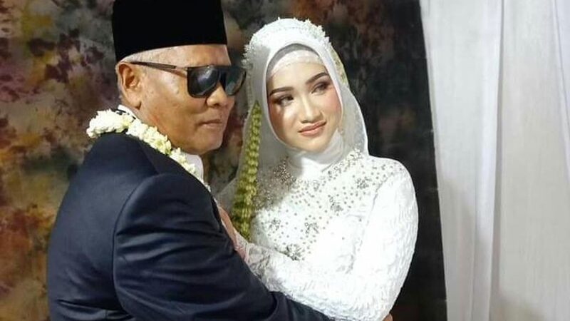 Apakah anak angkat boleh dijadikan istri? Lantas beginilah penjelasan ustaz Abdul Somad soal anak angkat yang berakhir menjadi istri ayahnya.
