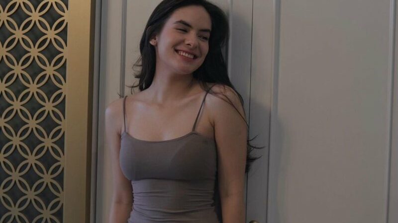 Cekricek.id, berita seleb dan berita artis - Potret Steffi Zamora yang Slim Banget dengan Dress Ketat, Netizen: Tu Badan Bagus Bener