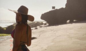 Cekricek.id, berita seleb dan berita artis - Pakai Bikini Terlalu Seksi, Anya Geraldine Auto Kena Semprot: Dia Lupa Ibunya Sholeha