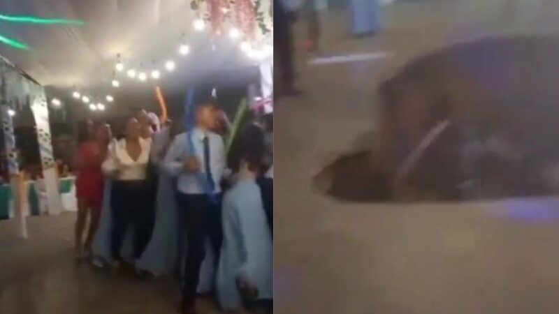 Cekricek.id, Berita Viral – Sebuah kejadian tragis menyebabkan 25 siswa terperosok ke dalam tanah amblas yang tiba-tiba saat asyik menari di malam pesta kelulusan mereka. Lantai tempat mereka berpijak semula tak menunjukkan tanda-tanda akan runtuh. Apalagi kemeriahan acara membuat semua orang di lokasi menjadi kaget karena tak menyangka bisa mengalami hal tersebut.