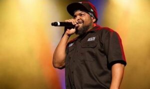 Cekricek.id, Berita Seleb dan Berita Artis – Banyak orang yang belum tahu bahwa ada 6 seleb internasional yang telah memutuskan untuk menjadi mualaf. Ada berbagai alasan orang-orang memilih untuk memeluk agama Islam, seperti pernikahan hingga ketertarikan dalam mempelajari agama tersebut.