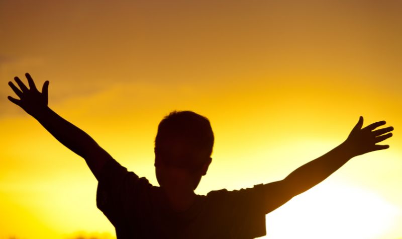 Cekricek.id, Portal Islam - Sebagai umat pastinya sangat ingin bertemu Allah, tapi mungkin sulit diwujudkan, ternyata ada 4 tempat melihat Allah