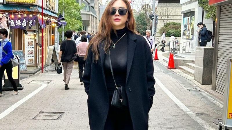 Cekricek.id, Berita Artis dan Berita Seleb - Penyanyi cantik Aura Kasih sempat mengunggah berbagai fotonya saat berada di Jepang buat mimisan