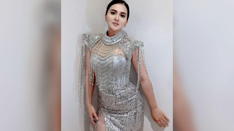 Cekricek.id, Berita Artis dan Berita Seleb - Penampilan cantik Dianna Dee Starlight yang tak pernah kadaluarsa rupanya dipengaruhi penampilan