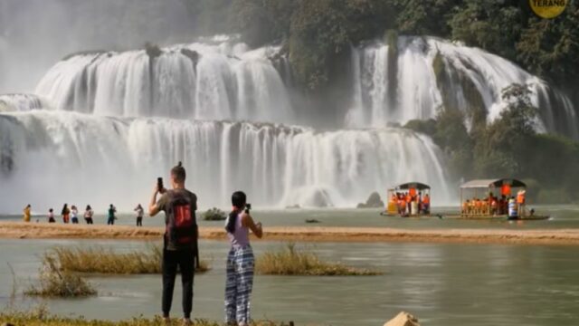 Cekricek.id, Objek Wisata - Ada salah satu gua menakjubkan yang ada di dunia dengan nama Gua Son Doong, menyimpan sungai hingga hutan