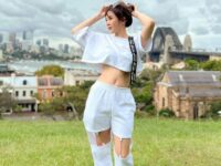 Cekricek.id, Berita Artis dan Berita Seleb - Livy Renata merasa canggung dan merasa layaknya turis ketika datang ke Australia, padahal pelajar