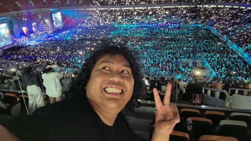 Cekricek.id, Berita Artis dan Berita Seleb - Sebuah kabar mengejutkan dibagikan oleh Marshel Widianto. Kini akui telah punya istri dan hampir login