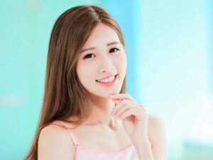 Cekricek.id, Kecantikan - Sebenarnya untuk membuat kulit cepat putih tidak perlu harus mengkonsumsi obat. Konsumsi daftar makanan ini