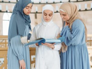 Cekricek.id, Portal Islam - Bulan Ramadhan dianggap sebagai bulan yang suci bagi umat muslim. Lalu bagaimana jika menyepelekan ramadhan?