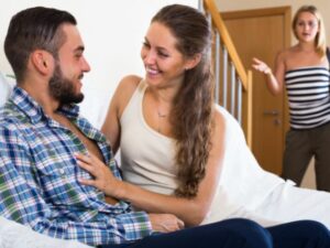 Cekricek.id, Portal Islam - Setiap manusia tidak pernah luput dari dosa. Misalnya saja termasuk dengan berzina, bagaimana hukum menikahinya