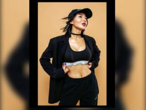 Cekricek.id, Berita Artis dan Berita Seleb - Penampilan sporty ala Wika Salim rupanya berhasil membuat netizen terpikat, badas banget