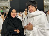 Aurel Hermansyah dikabarkan hamil anak kedua yang terlihat dari perutnya yang buncit saat duduk di dalam mobil dan juga dielus oleh Ashanty.