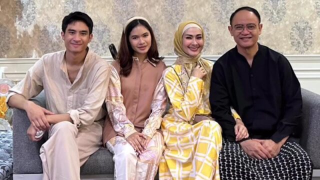 Suami Iis Dahlia hebohkan jagat maya karena mencium bibir anak Iis Dahlia yang merupakan anak tirinya hingga hebohkan jagat maya di medsos.