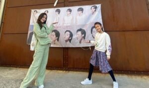 Cekricek.id, Berita Seleb dan Berita Artis – Ayu Ting Ting kembali memboyong keluarga jalan-jalan ke luar negeri. Kali ini, dalam momen libur lebaran, penyanyi dangdut berparas cantik itu berangkat ke negara Korea Selatan. Alasannya memilih negeri ginseng tersebut sebagai destinasi tujuan juga cukup sederhana.