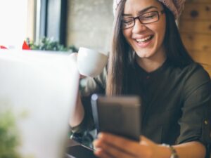 Cekricek.id - Tidak dapat dipungkiri bahwa Telegram telah berkembang pesat hingga bisa menjadi ancaman bagi dominasi WhatsApp. Terbaru, aplikasi berkirim pesan yang diluncurkan pada Agustus 2013 ini mengumumkan sederet fitur baru dengan keunggulannya yang akan memudahkan pengguna.