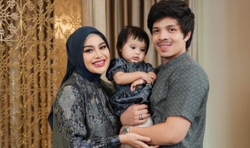 Cekricek.id, Berita Seleb dan Berita Artis – Aurel Hermansyah bernostalgia tentang masa lalunya sebelum memutuskan menikah dengan Atta Halilintar. Secara jujur, dia dan ibu sambungnya, Ashanty, membeberkan beberapa kisah menarik yang sangat dikenang olehnya.