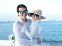 Cekricek.id, Berita Seleb dan Berita Artis – Reino Barack, suami Syahrini, mengungkapkan rasa kegelisahannya semenjak dirinya menikah. Menurutnya, hal itu bersumber dari komentar-komentar negatif dari netizen yang beradu argumen pada sosial medianya.