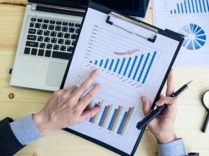 Cekricek.id – Ryansyah, seorang pengusaha muda sekaligus pemilik perusahaan Wajan Bintang membagikan tips suksesnya selama menjalani usaha. Para pemuda yang masih berusia 20-an, katanya juga bisa menghasilkan banyak uang lewat berwirausaha seperti yang dilakukan oleh dia.