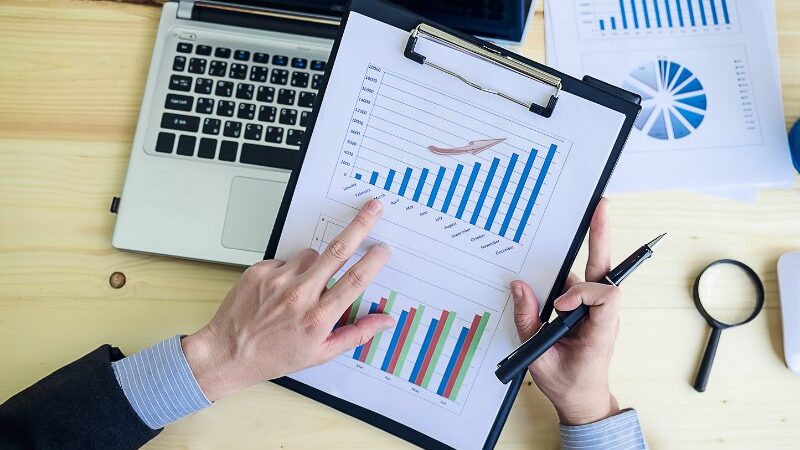 Cekricek.id – Ryansyah, seorang pengusaha muda sekaligus pemilik perusahaan Wajan Bintang membagikan tips suksesnya selama menjalani usaha. Para pemuda yang masih berusia 20-an, katanya juga bisa menghasilkan banyak uang lewat berwirausaha seperti yang dilakukan oleh dia.