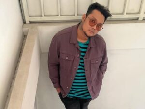 Virgoun Last Child klarifikasi soal isu perselingkuhannya dari sang istri hingga ia menyampaikan permintaan maaf telah menyakiti anak-anaknya.