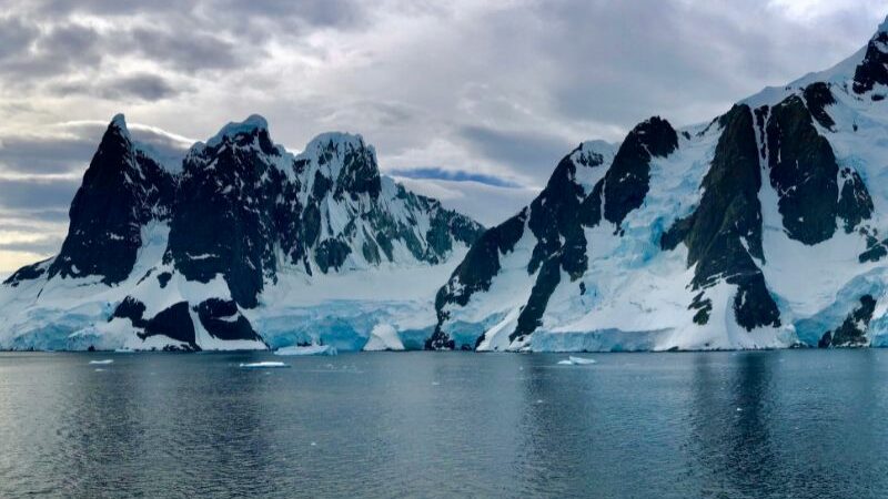 Cekricek.id, Objek Wisata - Mungkin banyak yang bertanya-tanya mengapa semua negara menginginkan Antartika, ternyata ini loh alasannya