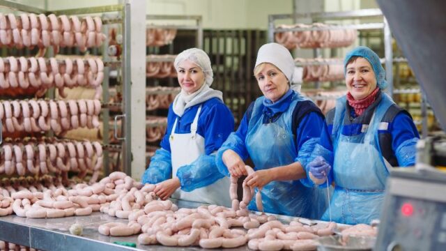 Cekricek.id, Kesehatan - Ada tiga makanan pemicu kanker yang dianggap sangat berbahaya. Bagaimana tidak jika sejumlah makanan berbahaya