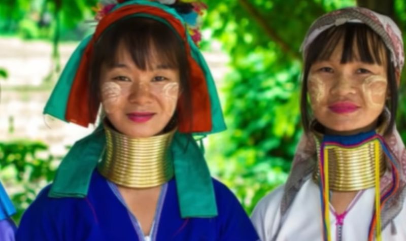 Cekricek.id, Kecantikan - Di berbagai wilayah terkadang memang ada standar kecantikan namun dianggap aneh lantaran tidak lazim. 