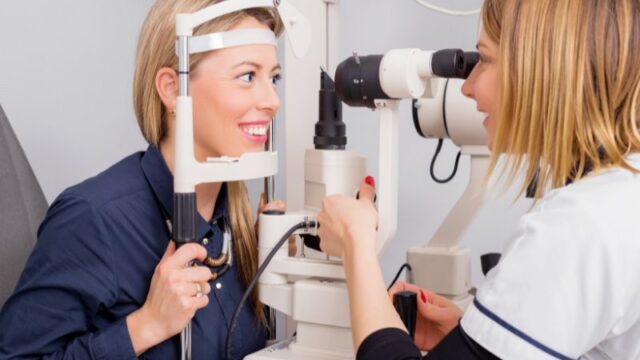 Cekricek.id, Kesehatan - Demi menjaga kesehatan mata sebenarnya ada 5 aktivitas utama yang bisa dilakukan, simak bahasannya