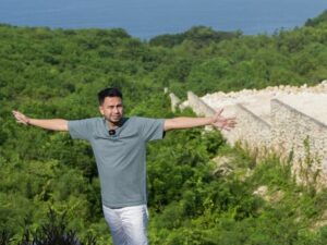 Cekricek.id, Berita Artis dan Berita Seleb - Dikenal sebagai sosok orang baik, Raffi Ahmad turut kecipratan rezeki, kini bangun villa mewah