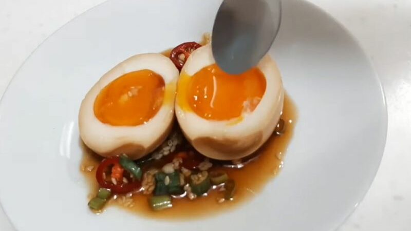 Cekricek.id, Kuliner - Dalam membuat telur rebus ala Jepang rupanya memiliki trik serta resep tertentu. Ini mungkin sedikit berbeda dari biasanya