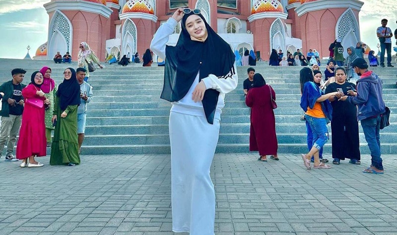 Ariel Noah Akui Tertarik Pada Inara Rusli, Netizen: Inimah Lebih Parah 2 Lampiran Gambar