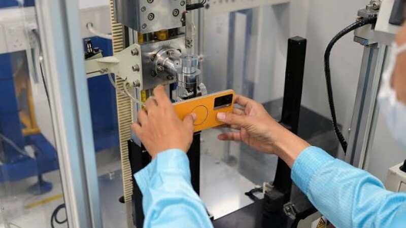 Cekricek.id – OPPO, sebagai salah satu merk handphone ternama di dunia termasuk di Indonesia dikabarkan mengalami kebangkrutan. Ternyata hal itu bukan sekedar rumor belaka, karena perusahaan tersebutlah yang mengumumkan hal demikian. Namun, jangan khawatir karena yang ditutup dan diumumkan bangkrut tersebut bukan produk handphone, melainkan yang lain.