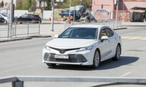 Cekricek.id – Bukan merk mobil mewah seperti Tesla, masyarakat di sejumlah negara seperti Australia, Belanda, Swiss hingga Spanyol ternyata juga ramai memakai mobil yang ramai dikendarai di Indonesia. Seperti data terbaru yang dikutip dari laman Twitter World of Statistics, @stats_feed, Jumat (5/5/2023), yang membagikan sederet negara dengan merk kendaraan roda empat yang paling banyak digunakan di sana.