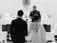 Cekricek.id, Berita Seleb dan Berita Artis – Jessica Mila baru-baru ini menggelar tradisi martumpol sebagai salah satu rangkaian proses pernikahannya. Belum menikah resmi, upacara tradisional yang dilakukan oleh masyarakat adat batak ini disebut wajib untuk diadakan karena sama artinya dengan sebuah pertunangan.