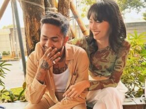 Cekricek.id, Berita Seleb dan Berita Artis – Meski menjadi aib, tak sedikit artis Indonesia yang terang-terangan mengaku hamil di luar nikah. Di antaranya bahkan ada yang sengaja melakukan hubungan di luar nikah dengan alasan godaan sebelum melangsungkan pernikahan.