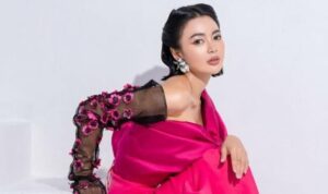 Cekricek.id, Berita Seleb dan Berita Artis – Wika Salim tampil cantik paripurna dengan balutan gaun berwarna pink fanta yang menyilaukan mata. Penampilan tersebut dia tujukan pada kegiatan photosoot yang belum lama ini dilakukannya. Berbeda dari gaya berpakaian biasanya, kali ini pedangdut cantik tersebut semakin sukses menuai perhatian.
