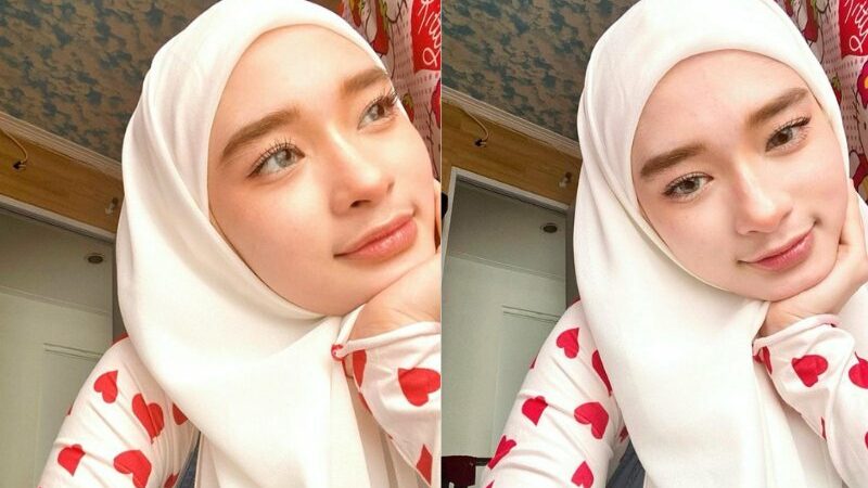 Cekricek.id, Berita Seleb dan Berita Artis – Setelah mantap bercerai dengan Virgoun, Inara Rusli baru-baru ini menghebohkan publik dengan sosoknya yang terlihat dari balik cadar. Dia memutuskan untuk membuka penutup di wajah yang selama ini dipakai demi bisa menafkahi anak-anaknya.