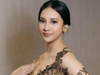 Cekricek.id, Berita Seleb dan Berita Artis – Anya Geraldine menuai banyak komentar menohok dari warganet karena sebuah opini yang dia bagikan di media sosial. Cuitan yang kemudian dia unggah di akun Instagramnya, menjadi bulan-bulanan netizen karena dianggap kekanak-kanakan.