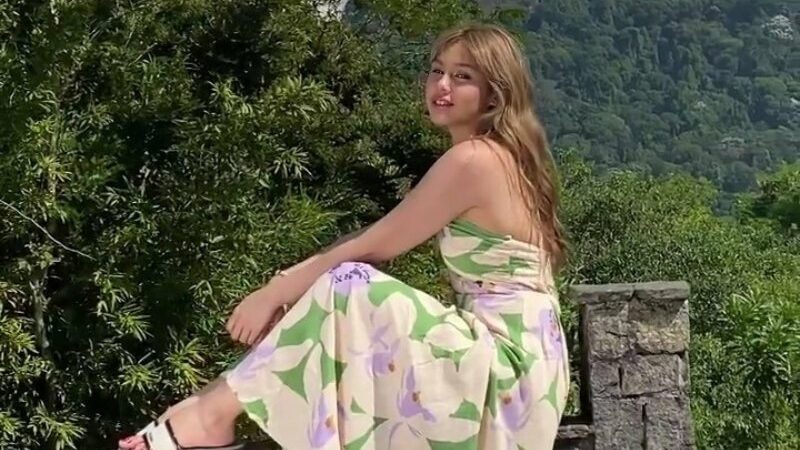 Cekricek.id, Berita Seleb dan Berita Artis – Artis cantik Vanesha Prescilla yang dikenal lewat perannya sebagai Milea di film Dilan itu berhasil menyedot perhatian banyak orang. Hal itu terjadi setelah dirinya membagikan beberapa potret dengan penampilan yang sedikit berbeda pada akun media sosialnya.