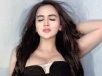 Cekricek.id, Berita Artis dan Berita Seleb - Artis cantik Dianna Dee Starlight akan selalu menjadi juara di pandangan mata netizen.