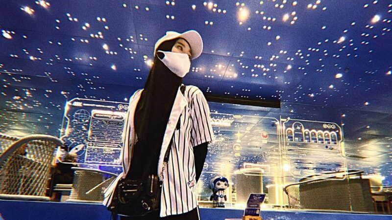 Cekricek.id, Berita Artis dan Berita Seleb - Artis Inara Rusli kini memilih untuk minta maaf kepada selingkuhan Virgoun, yakni Tenri Anisa