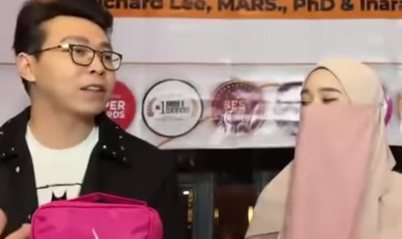 Rela Buka Cadar, Benarkah Inara Rusli Dibayar 1 M Jadi Brand Ambassador Produk Kecantikan? 2 Lampiran Gambar