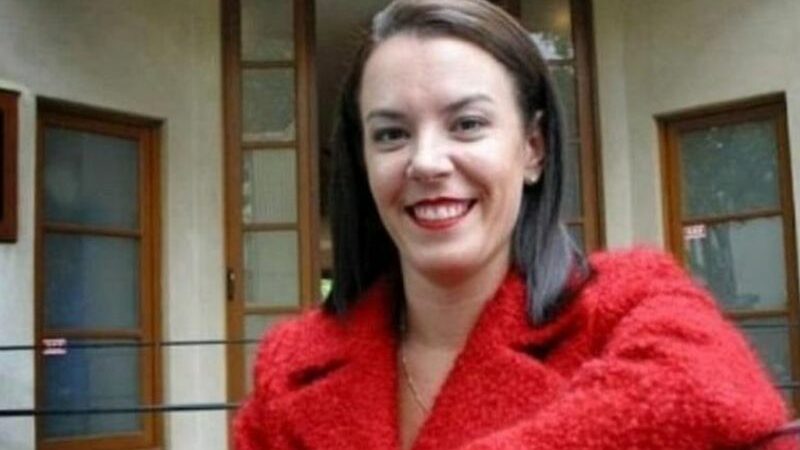 Cekricek.id, Berita Viral - Kisah seorang penipu asal Australia dinilai sangat merinding. Terutama misteri kematian wanita yang menipu 60 orang