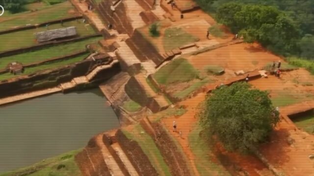 Cekricek.id, Objek Wisata - Di Srilanka ternyata ada salah satu hal yang paling mengesankan oleh banyak orang. Istana megah di atas batu raksasa