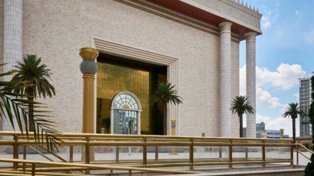 Cekricek.id, Portal Islam - Sama-sama diketahui jika Nabi Musa memiliki sebuah mukjizat berupa tongkat sakti yang bisa berubah menjadi ular