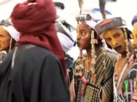 Cekricek.id, Objek Wisata - Aksi mencuri istri orang lain yang dilakukan oleh pria Suku Wodaabe seolah menjadi peristiwa yang unik.