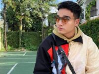 Gerak gerik hingga sorotan mata Fadly Faisal publik saat muncul di media setelah video sang kekasigh Rebecca Kloper beredar di medsos.