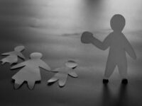 Tragedi: Seorang Wanita di Pati Ditemukan Meninggal Memeluk Bayinya, Diduga Korban KDRT