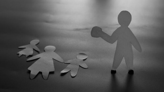 Tragedi: Seorang Wanita di Pati Ditemukan Meninggal Memeluk Bayinya, Diduga Korban KDRT